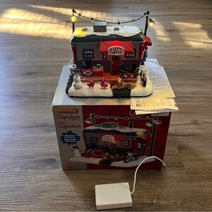 LEMAX Signature Collection Happy Camper Home